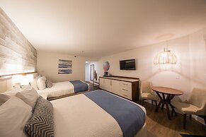 SeaCrest OceanFront Hotel