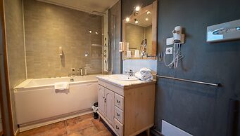 Best Western Hotel Ile de France Hotel & Spa