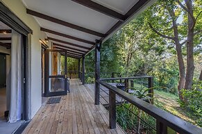 Hog Hollow Country Lodge