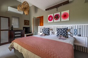 Hog Hollow Country Lodge