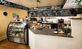 Summerland Waterfront Resort & Spa