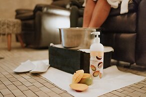 Summerland Waterfront Resort & Spa