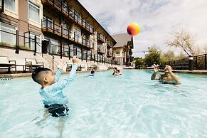 Summerland Waterfront Resort & Spa