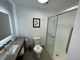 Country Inn & Suites by Radisson, Midway - Tallahassee West