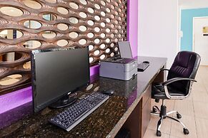 Holiday Inn Express & Suites Florida City by IHG