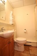 Sea Cliff House Motel