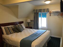 Sea Cliff House Motel