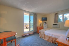 Sea Cliff House Motel