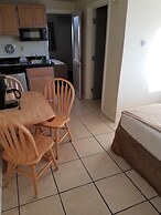 Sea Cliff House Motel