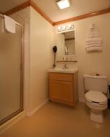 Sea Cliff House Motel