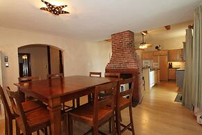 Sea Cliff House Motel