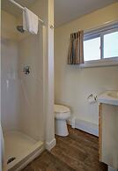 Sea Cliff House Motel