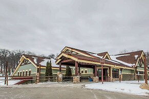 Bluegreen Christmas Mountain Village, an Ascend Resort