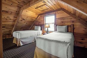 Bluegreen Christmas Mountain Village, an Ascend Resort