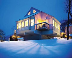 Bluegreen Christmas Mountain Village, an Ascend Resort