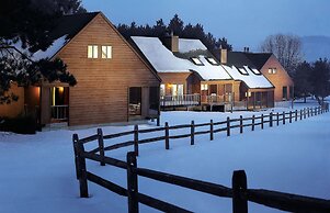 Bluegreen Christmas Mountain Village, an Ascend Resort