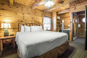 Bluegreen Christmas Mountain Village, an Ascend Resort