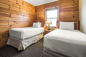 Bluegreen Christmas Mountain Village, an Ascend Resort