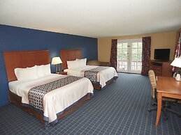 Swiss Chalets Village Inn