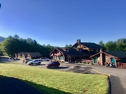 Swiss Chalets Village Inn