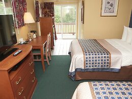 Swiss Chalets Village Inn