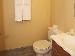 Swiss Chalets Village Inn