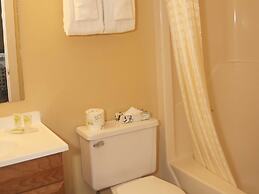 Swiss Chalets Village Inn