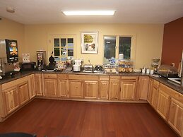 Swiss Chalets Village Inn