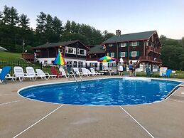 Swiss Chalets Village Inn