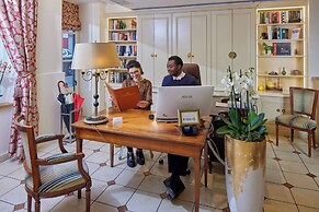 Le Relais Montmartre