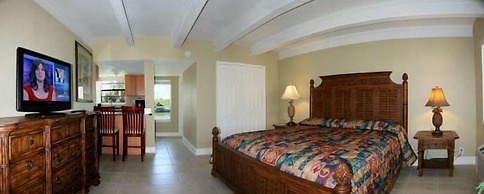 The Bayside Inn & Marina