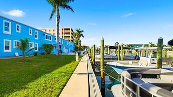 The Bayside Inn & Marina