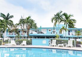 The Bayside Inn & Marina