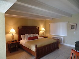 The Bayside Inn & Marina