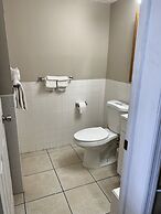 The Bayside Inn & Marina