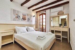 Mila Malia Studios Hotel