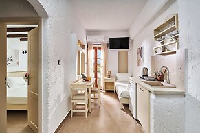 Mila Malia Studios Hotel