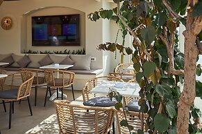 Mila Malia Studios Hotel