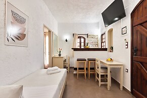 Mila Malia Studios Hotel