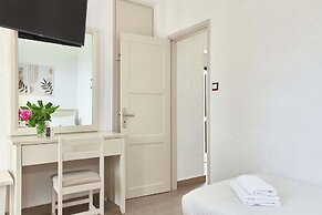 Mila Malia Studios Hotel