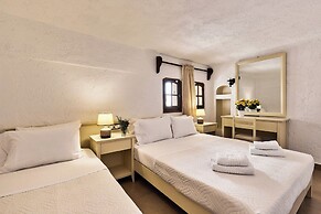 Mila Malia Studios Hotel