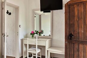 Mila Malia Studios Hotel