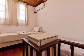 Mila Malia Studios Hotel