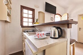 Mila Malia Studios Hotel