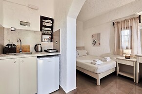 Mila Malia Studios Hotel