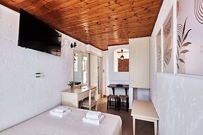 Mila Malia Studios Hotel