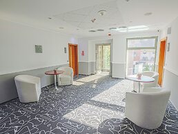 Holiday Beach Budapest Wellness & Conference Hotel
