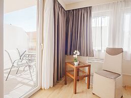 Holiday Beach Budapest Wellness & Conference Hotel