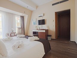 Holiday Beach Budapest Wellness & Conference Hotel