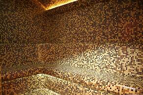Holiday Beach Budapest Wellness & Conference Hotel